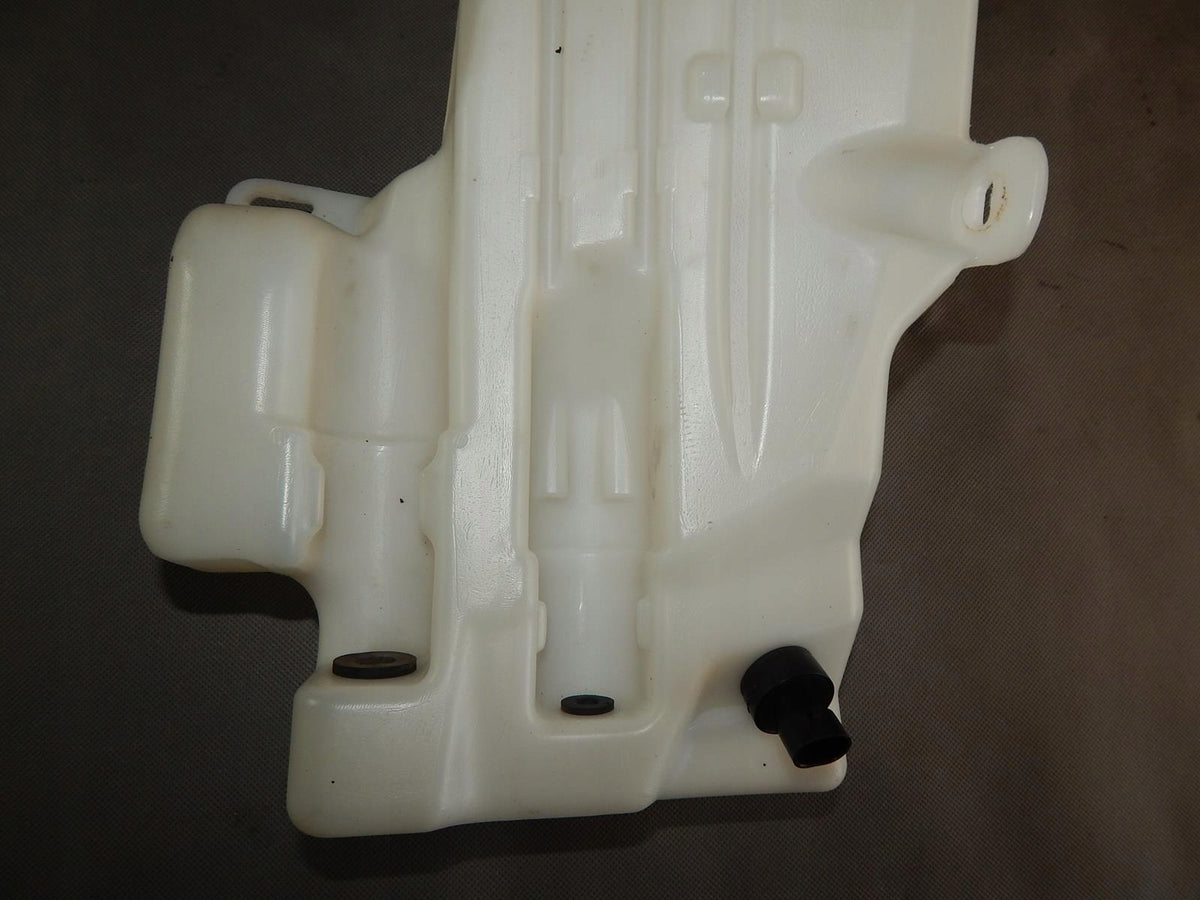 OPEL INSIGNIA WASHER RESERVOIR 13240935