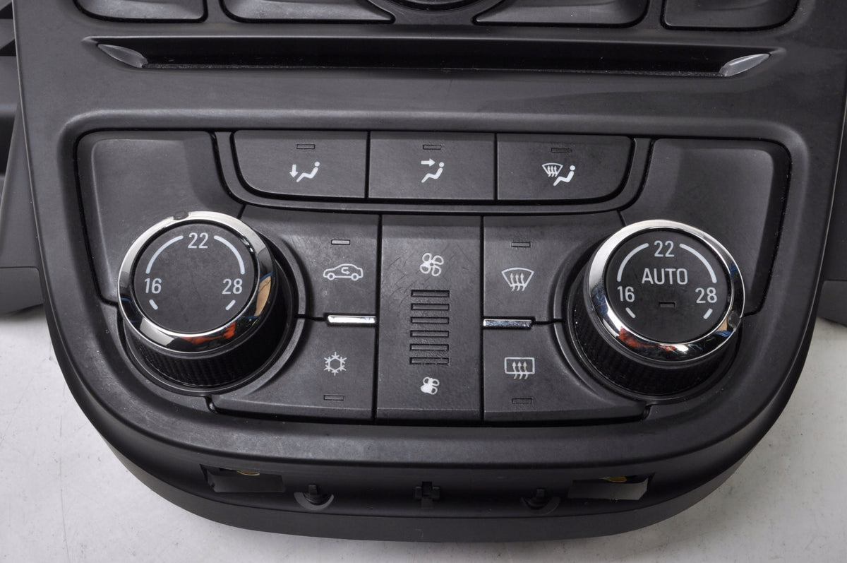 OPEL MOCHA AND RADIO PANEL 95352486 13429880