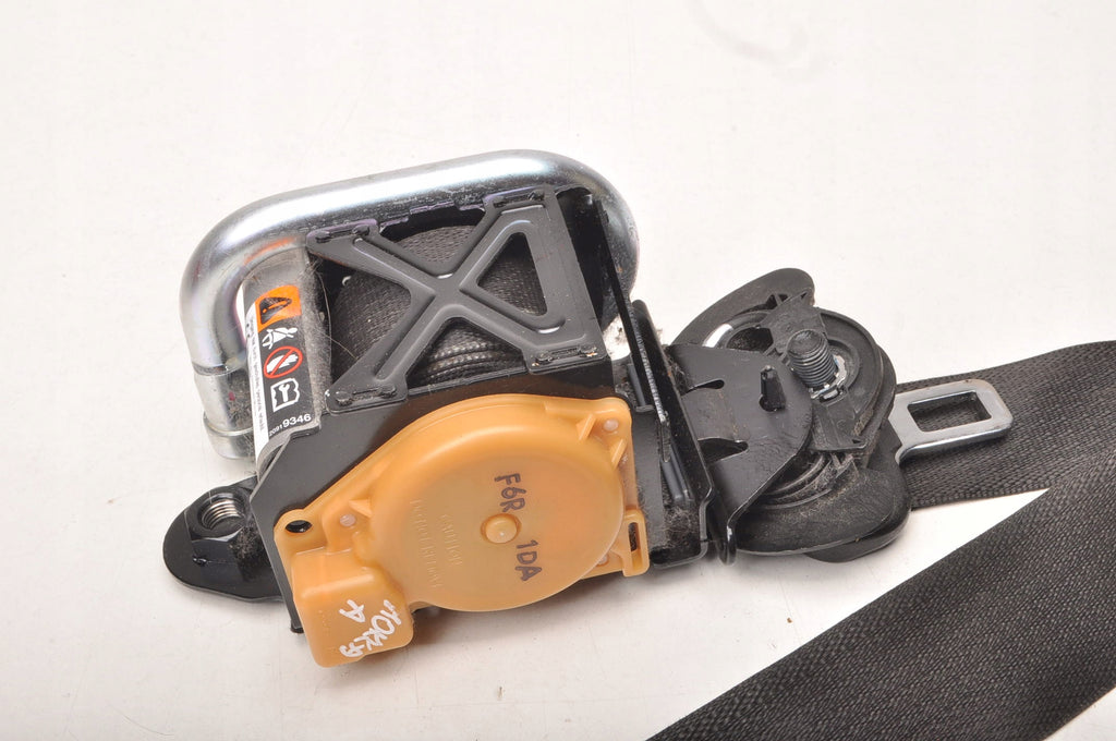 OPEL MOCHA AND SEAT BELT RIGHT FRONT 42353692
