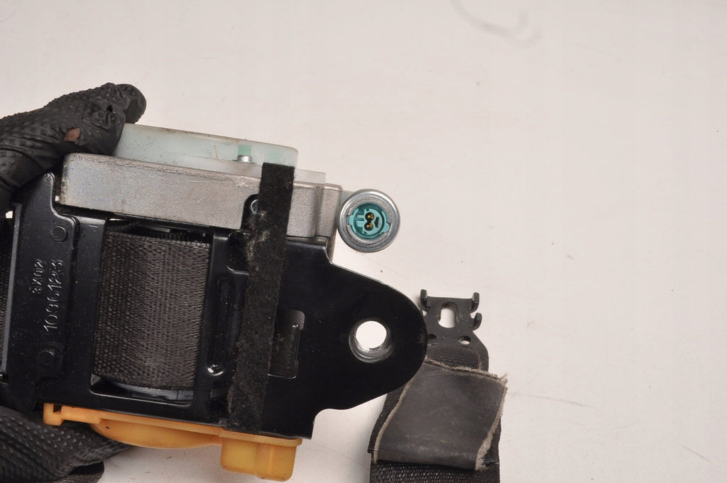 OPEL MOCHA AND SEAT BELT RIGHT FRONT 95352270