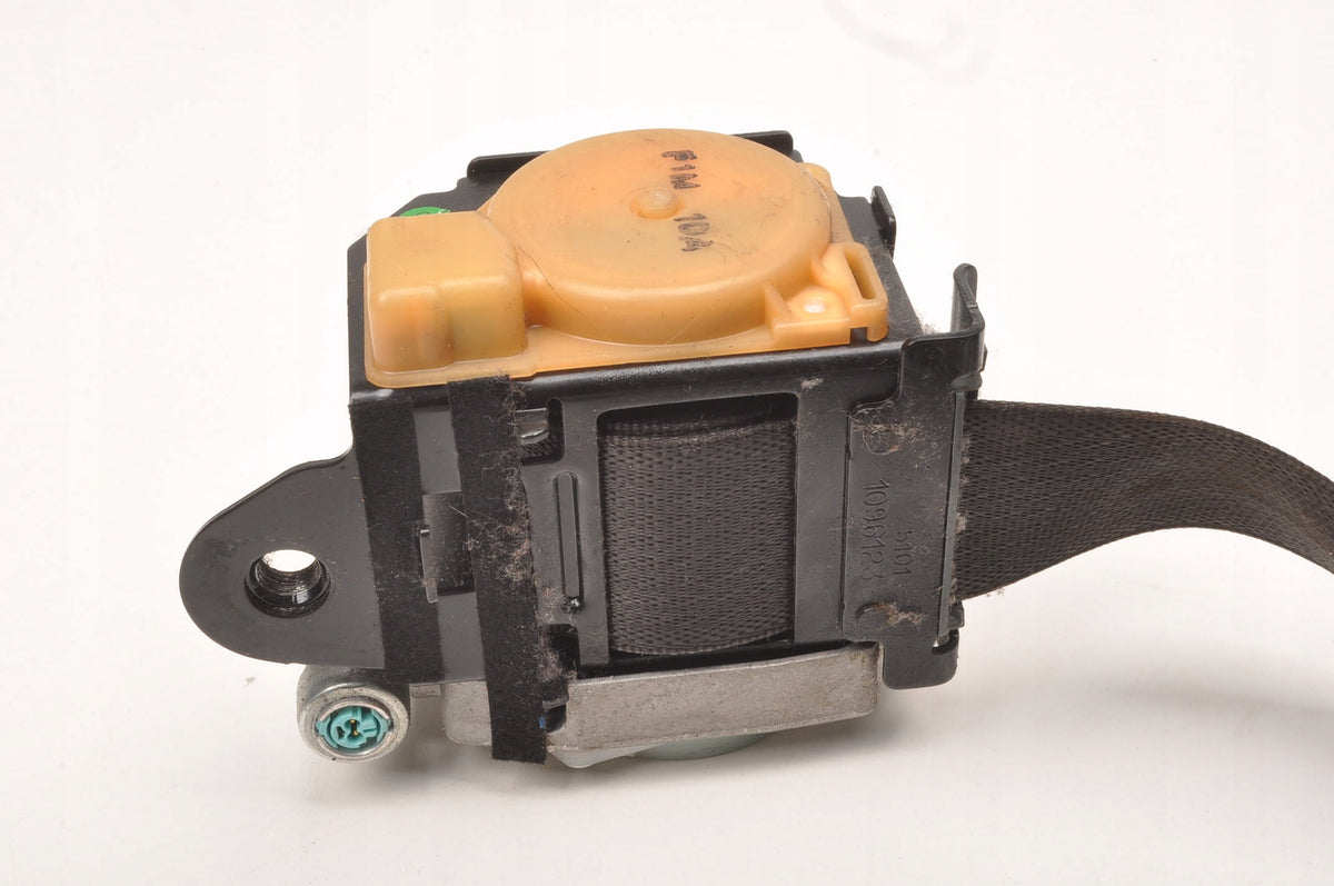 OPEL MOCHA AND SEAT BELT RIGHT FRONT 95403054
