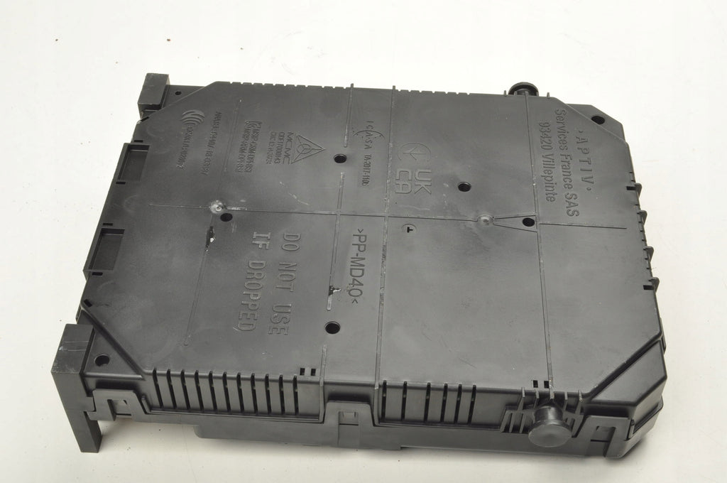 OPEL MOCHA B II E-CORSA FUSE BOX 9832881080
