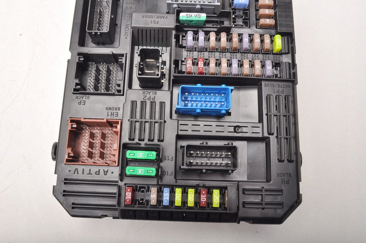 OPEL MOKKA B II BOX MODULE BSI 9832881080