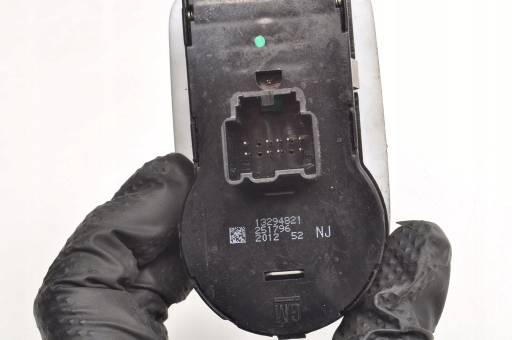 OPEL ZAFIRA C III LIGHT SWITCH 13294821