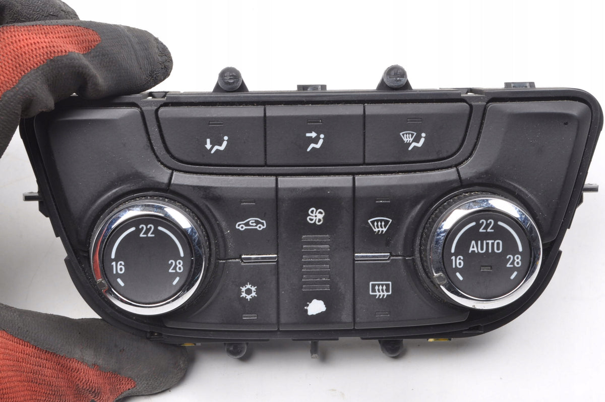 OPEL ZAFIRA C MOCHA AND PANEL AIR CONDITIONING SWITCH 13474055