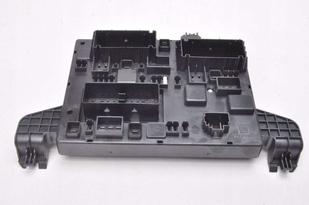 OPEL Zafira C ASTRA J IV FUSE Box 13449199