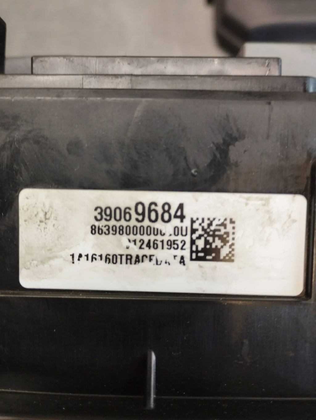 Opel Astra K FUSE BOX MODULE 39069684
