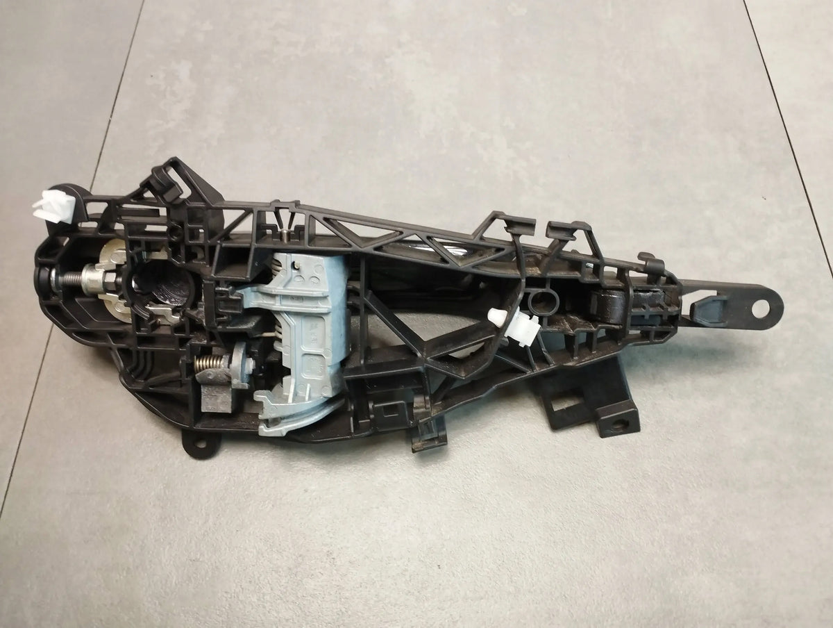 Opel Astra K KOMBI HANDLE LEFT REAR Z22Y 13506032