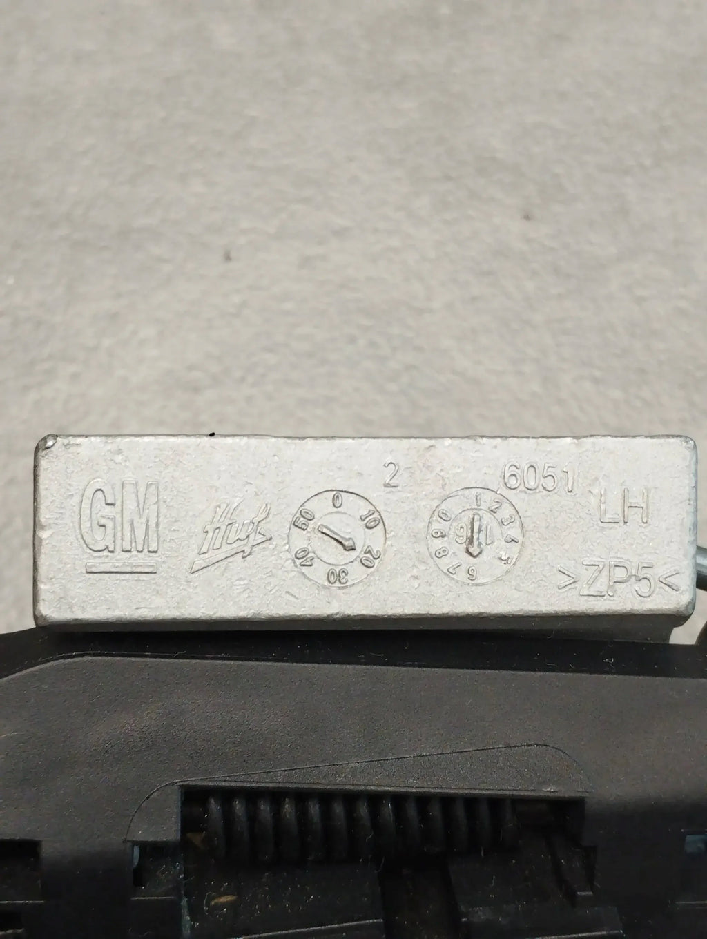 Opel Insignia A HANDLE LEFT REAR Z41C