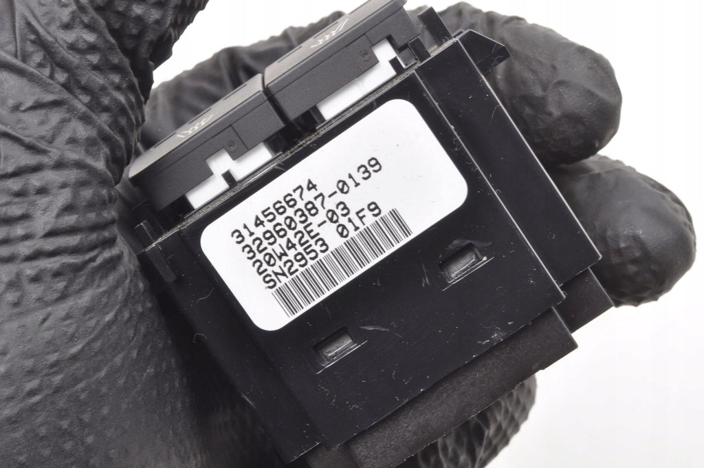 PANEL OF HEATED SEATS VOLVO XC40 II 31456674