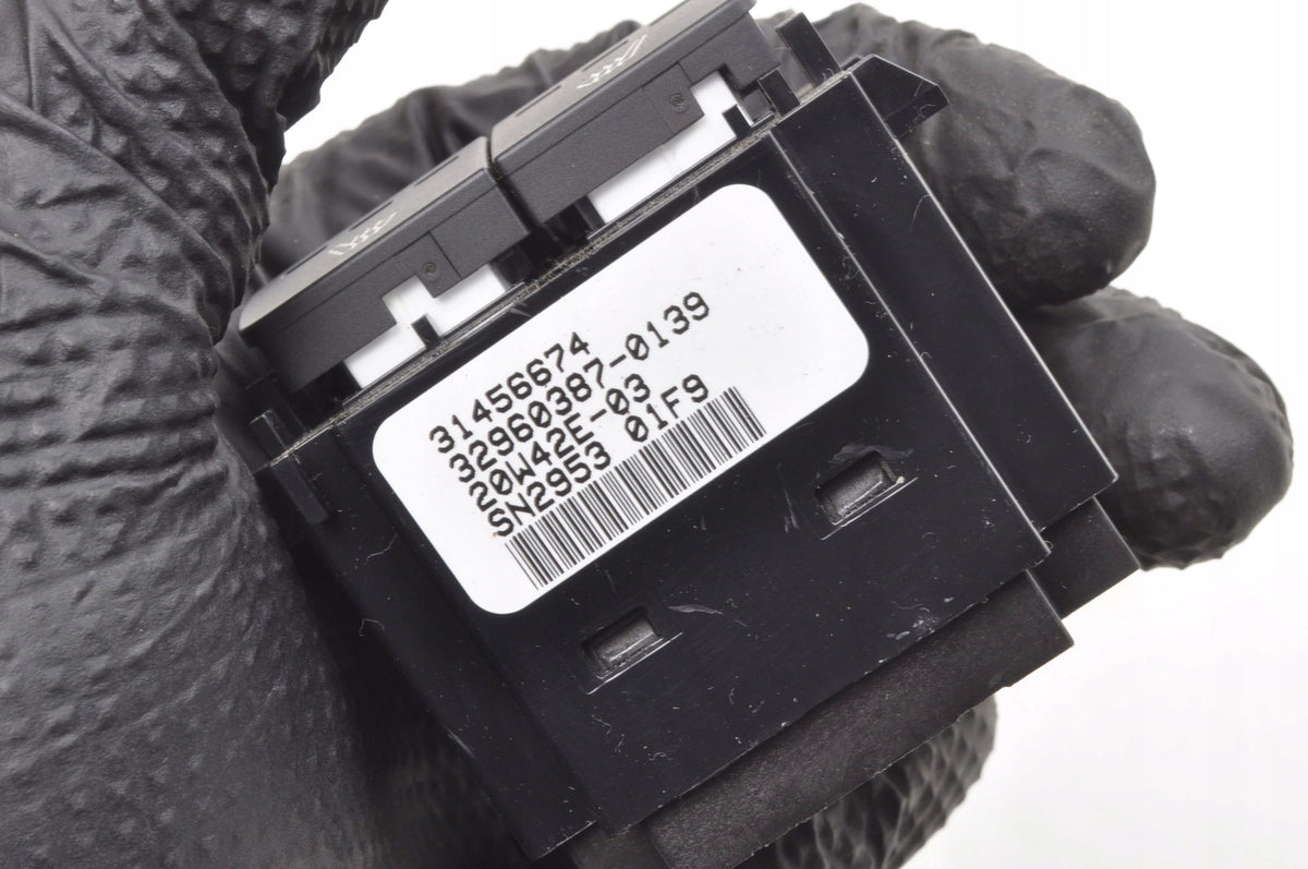 PANEL OF HEATED SEATS VOLVO XC40 II 31456674