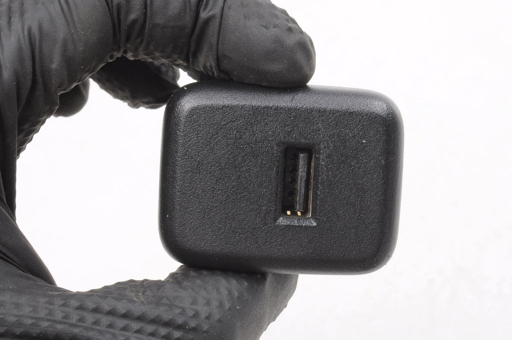PANEL SOCKET USB INPUT OPEL CORSA E 13596807
