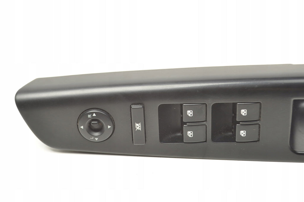 PANEL WINDOW LOWERING BUTTON KIA CEED 82351-1H010 EU
