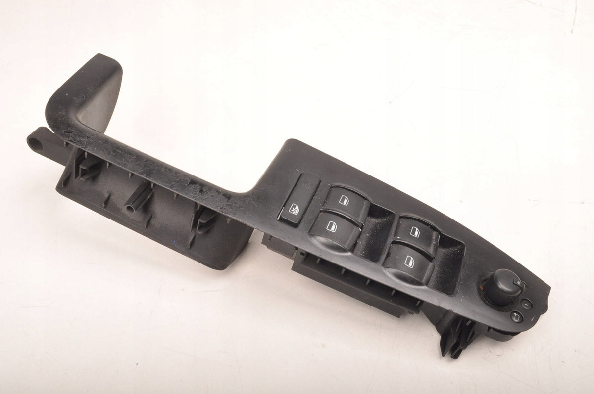 PANEL WINDOW SWITCH AUDI A4 B7 8E1867171B EUROPE