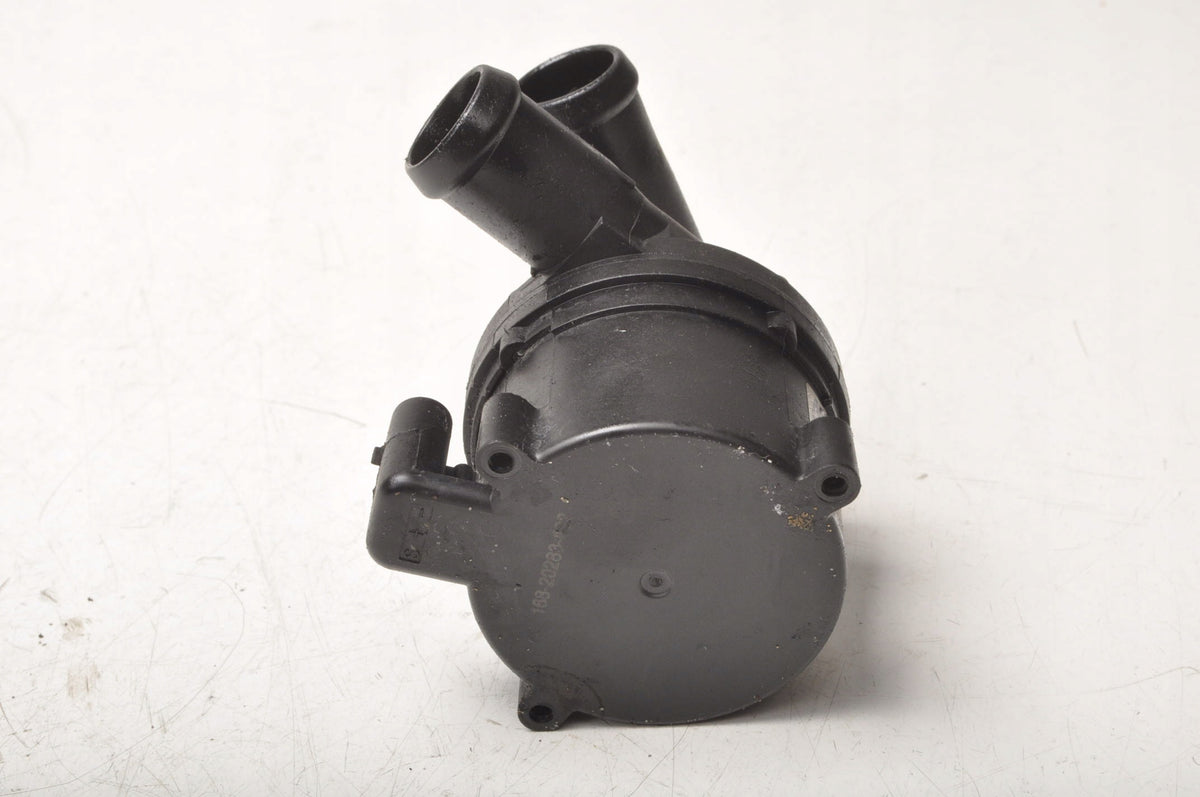 PASSAT B7 1.6 TDI WATER PUMP Nissens 831073