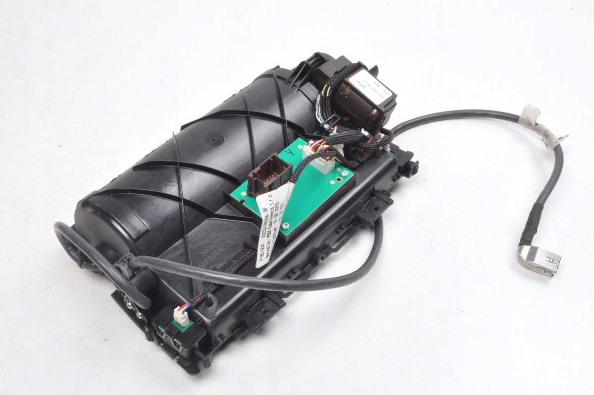 PEUGEOT 308 AND 96650242ZD NAVIGATION DISPLAY