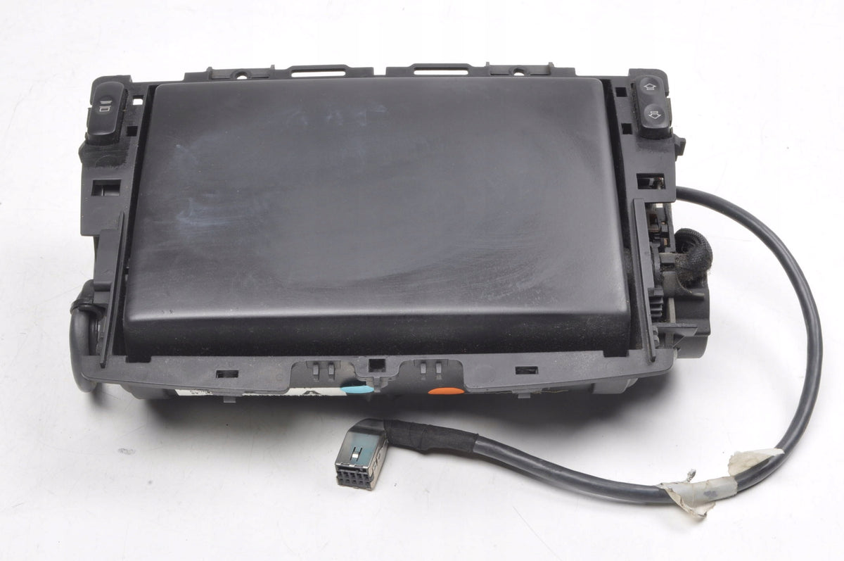 PEUGEOT 308 AND 96650242ZD NAVIGATION DISPLAY