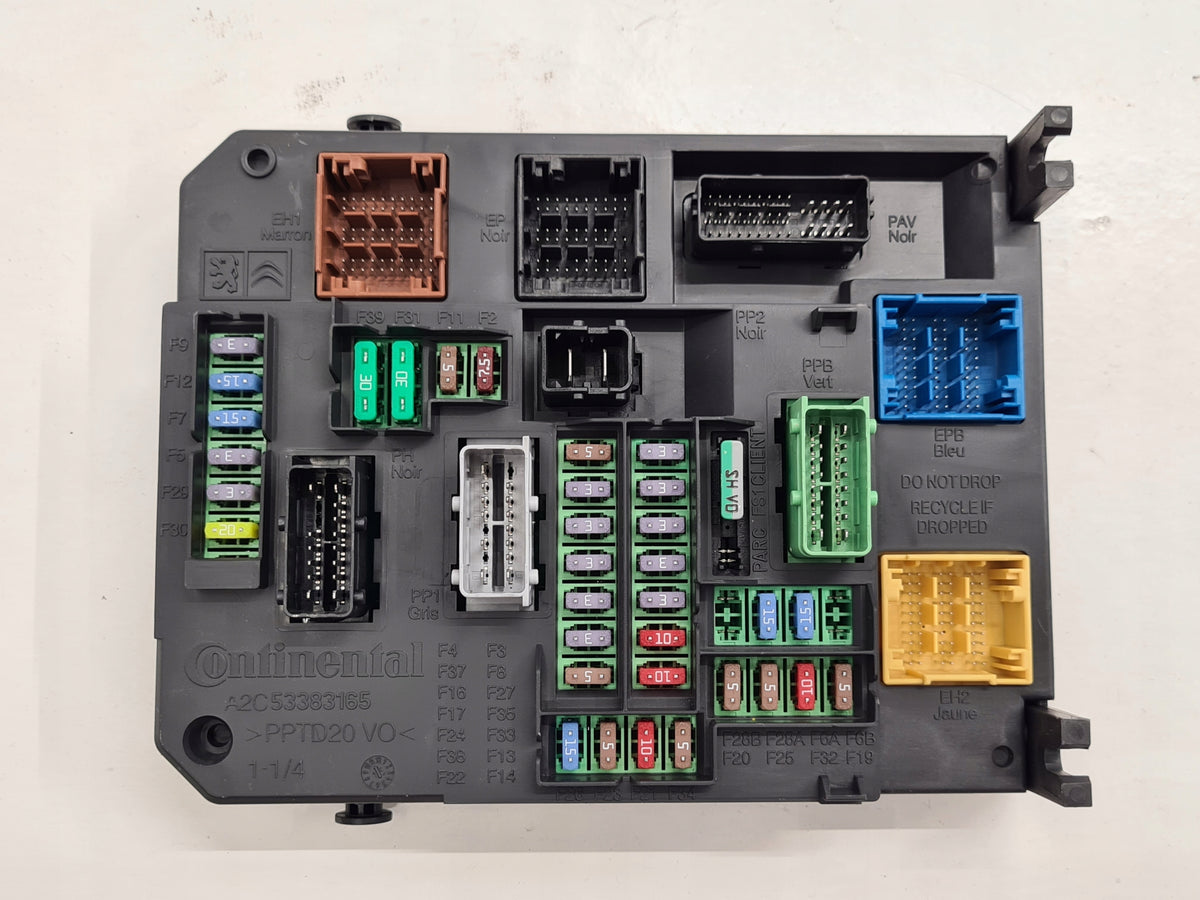 PEUGEOT 308 T9 FUSE BOX 9806687880
