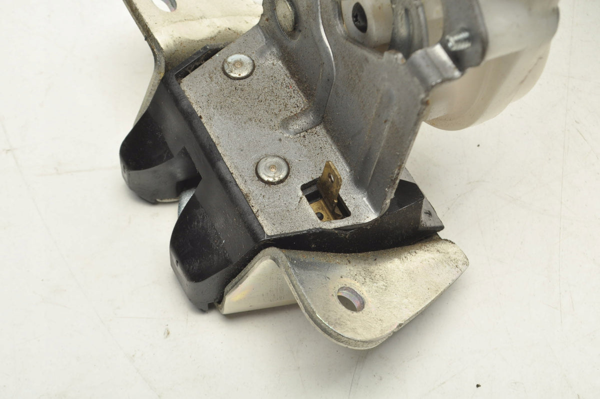 PEUGEOT 4008 TAILGATE LOCK