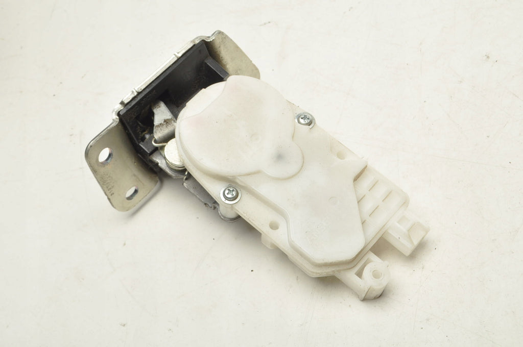 PEUGEOT 4008 TAILGATE LOCK