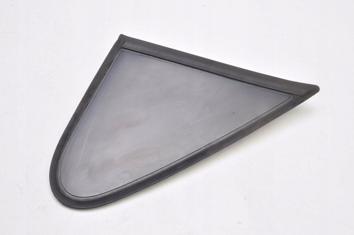 PEUGEOT PARTNER II TRIANGLE FENDER GUARD RIGHT 900401100