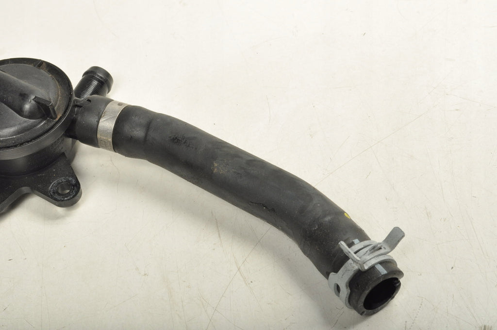 PIPE WATER HOSE PUMP VOLVO XC90 II 31368325