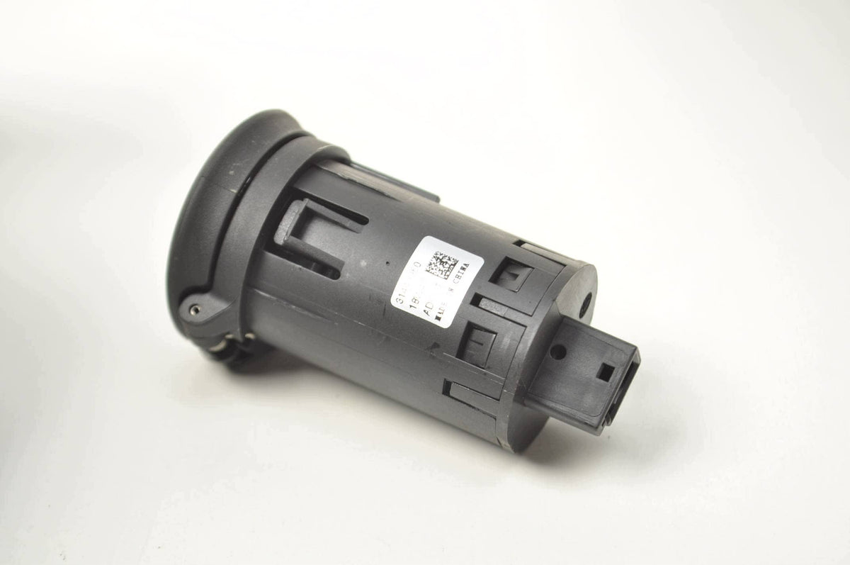 PORT SOCKET USB INPUT VOLVO XC40 31443960