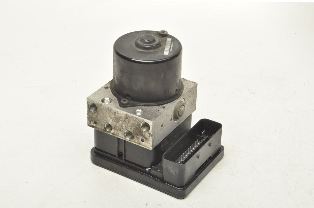 PUMP ABS VOLVO C30 S40 II C70 V50 30742665