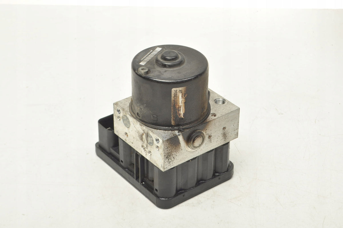 PUMP ABS VOLVO C30 S40 II C70 V50 30742665