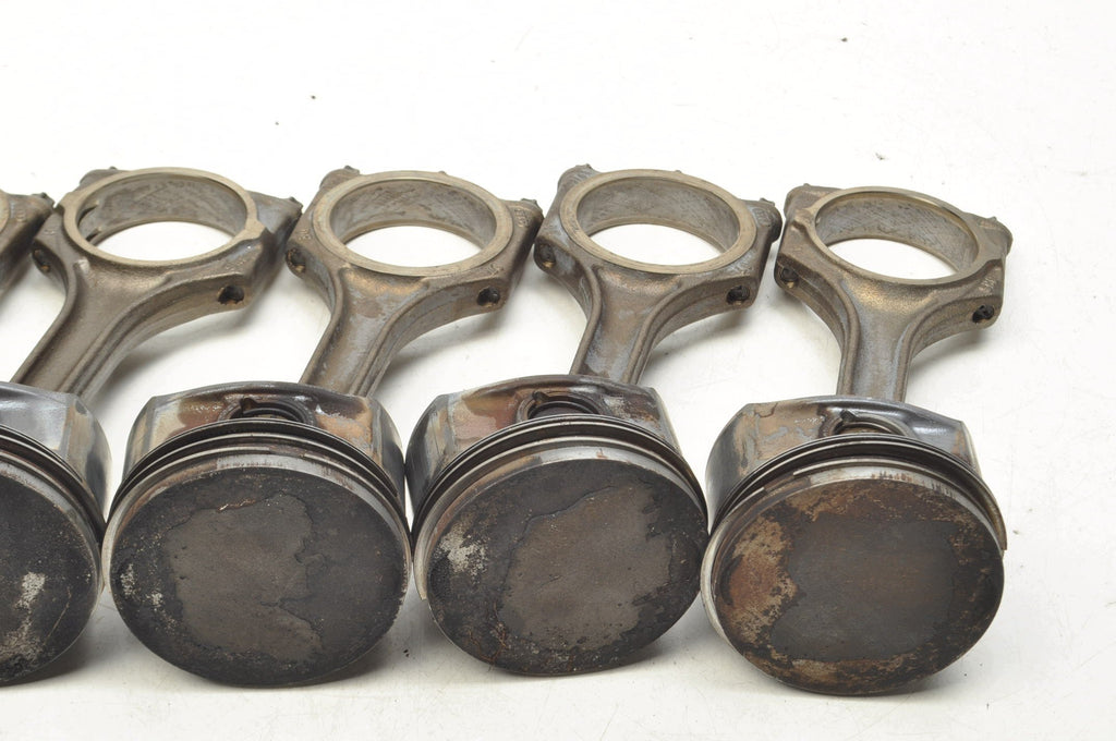 Piston with Connecting Rod for Audi A6 C5, A4 B5, VW Passat, Skoda Superb I - 2.8 V6 193HP (Engine Code: AMX)