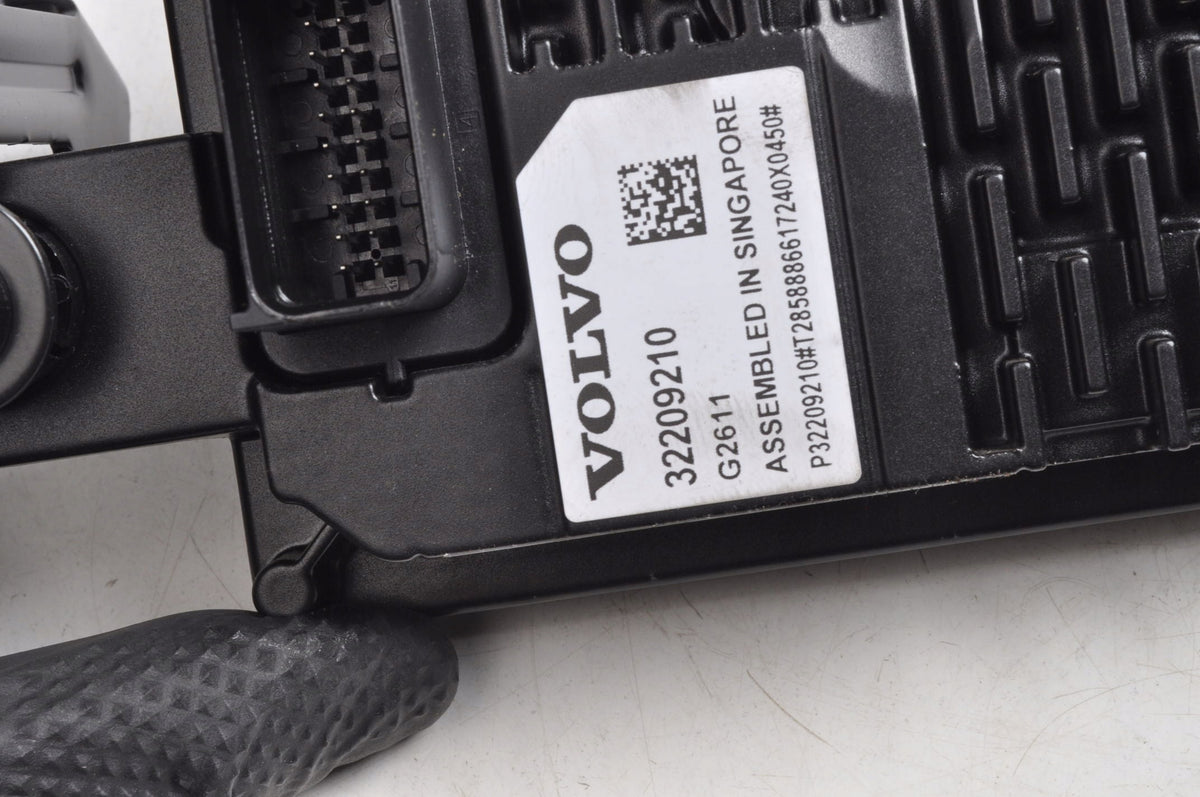 RADAR SENSOR CAMERA VOLVO XC60 II 32209210