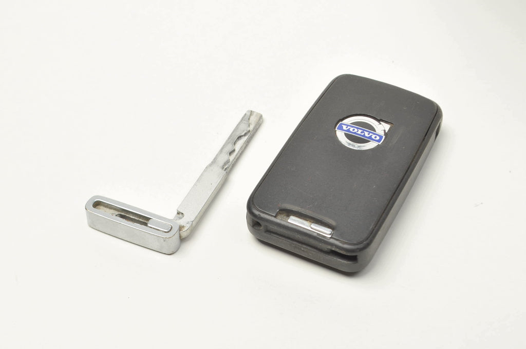 REMOTE CONTROL KEY VOLVO V70 III V40 II S60 V60 XC70 XC60 30710778