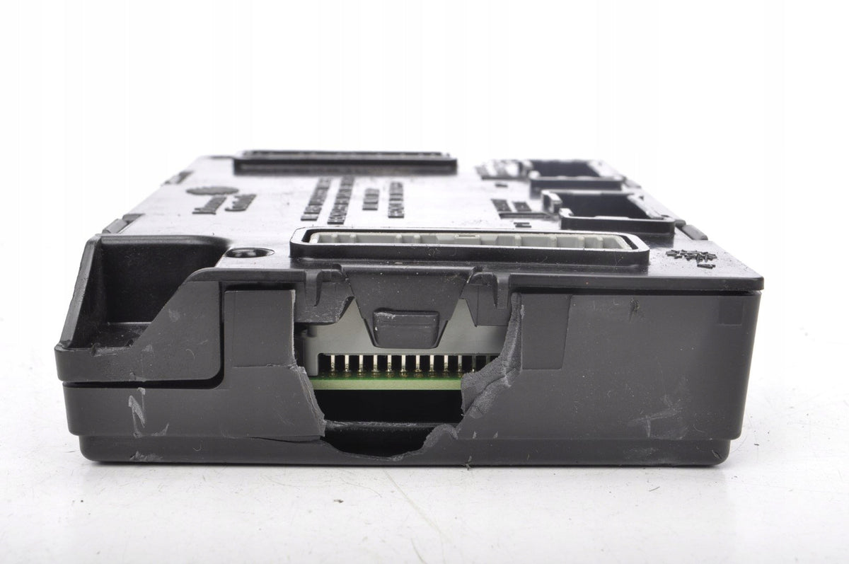 RENAULT CAPTURE AND COMPUTER MODULE DRIVER BCM 284B18533