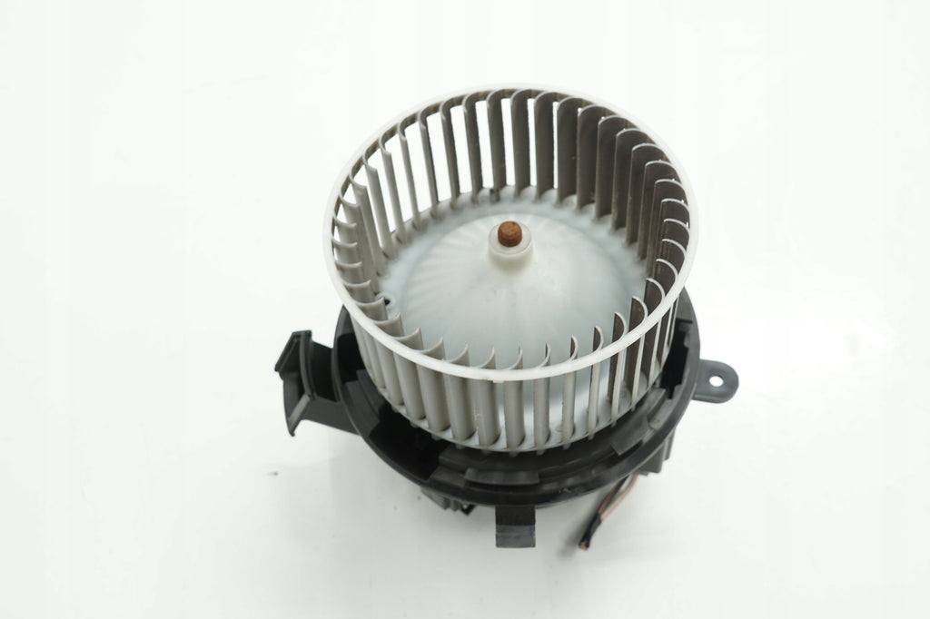 RENAULT TWINGO III 14R FAN BLOWER AIR SUPPLY HEATER EE797001