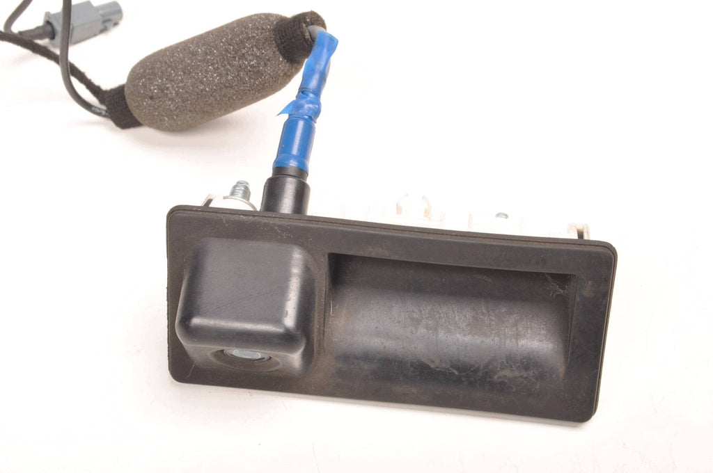 REVERSING CAMERA FLAP HANDLE AUDI Q5 5N0827566AA