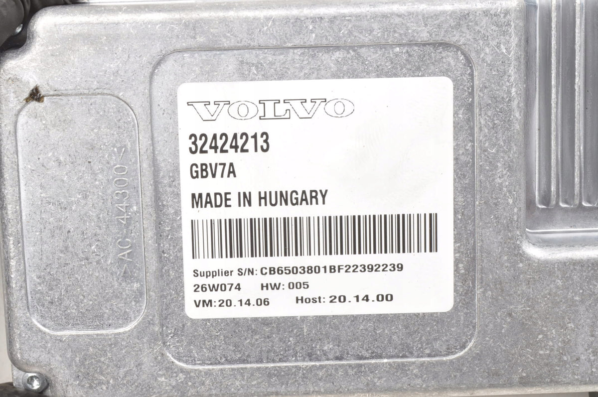 REVERSING CAMERA RELAY MODULE VOLVO S60 III V60 II 32424213