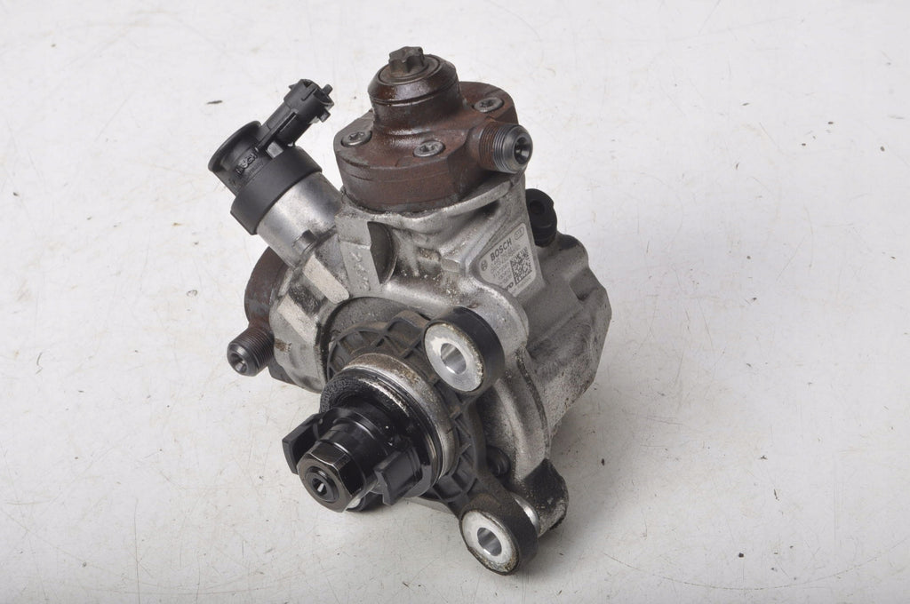 S60 II V60 V40 II XC60 AND 2.0 D4 D3 D5 INJECTION PUMP 31372081 0445010681