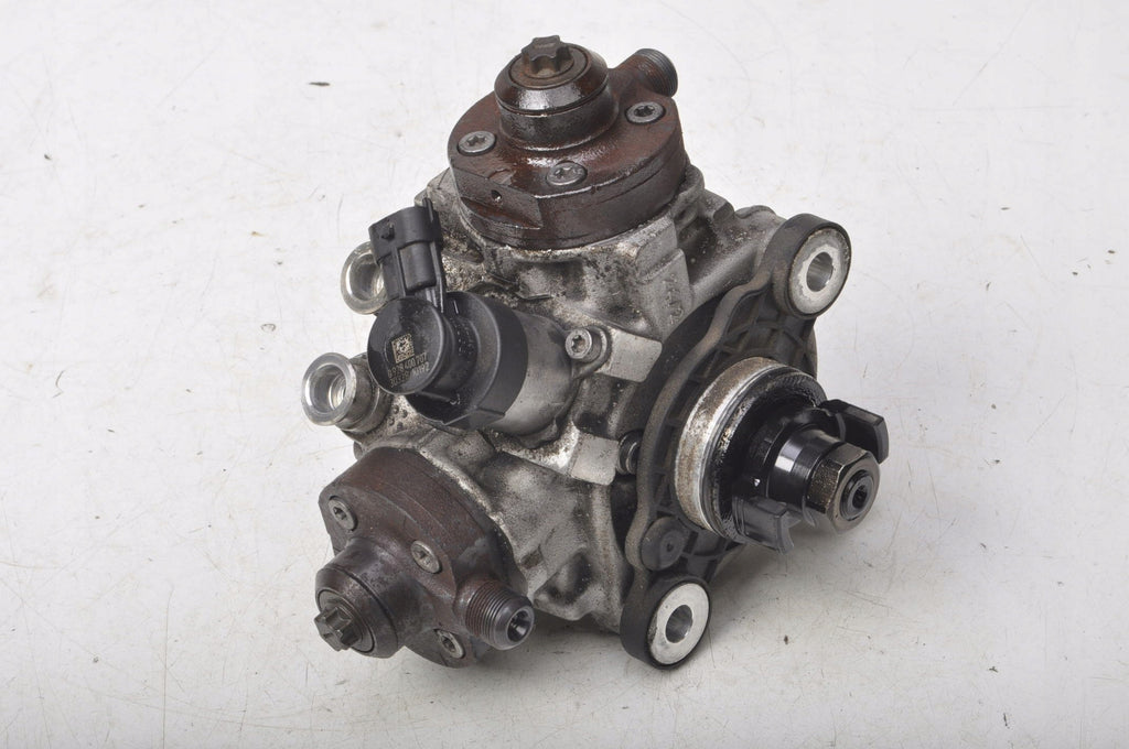 S60 II V60 V40 II XC60 AND 2.0 D4 D3 D5 INJECTION PUMP 31372081 0445010681