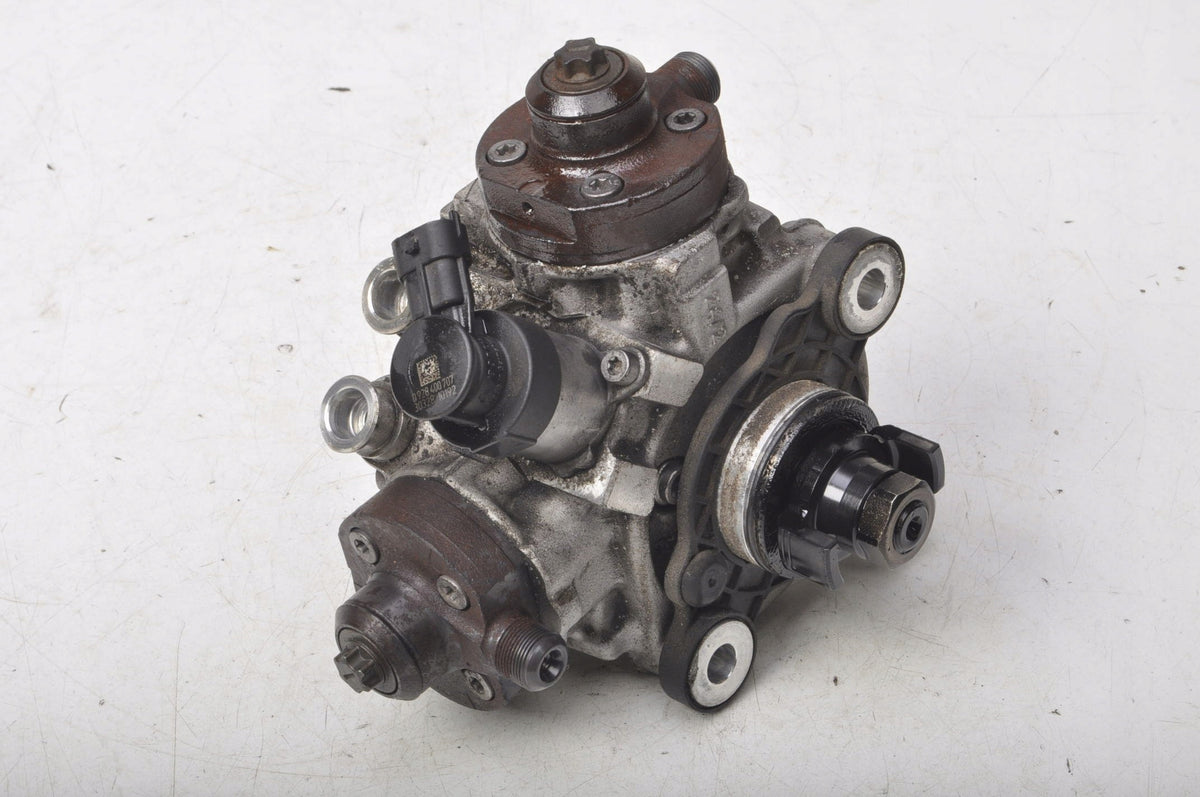 S60 II V60 V40 II XC60 AND 2.0 D4 D3 D5 INJECTION PUMP 31372081 0445010681