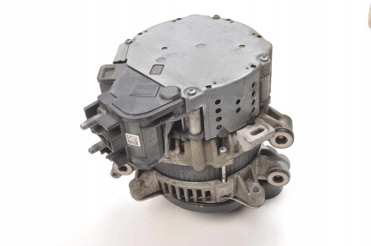 S60 S90 II V60 II V90 II XC40 XC60 II XC90 II B4 B5 B6 ALTERNATOR 32300720
