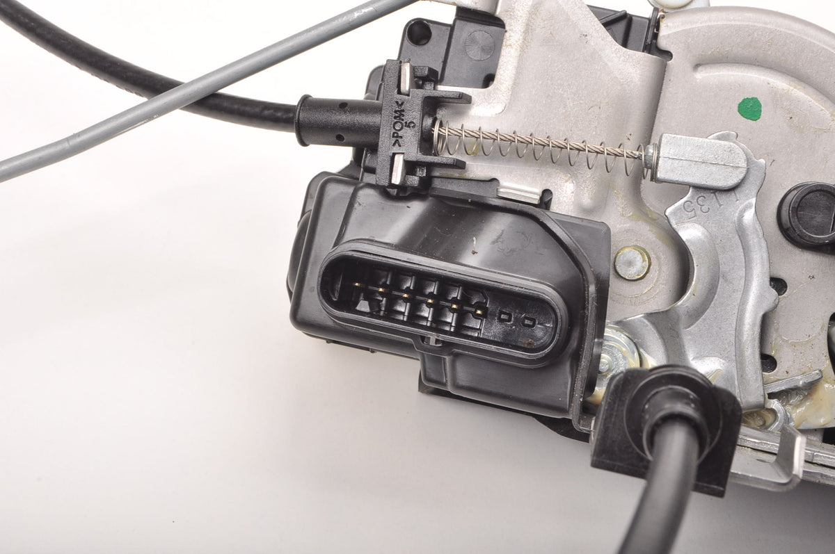 S60 V60 II XC60 II XC90 II UK DOOR LOCK LEFT FRONT 6-PIN 31349894