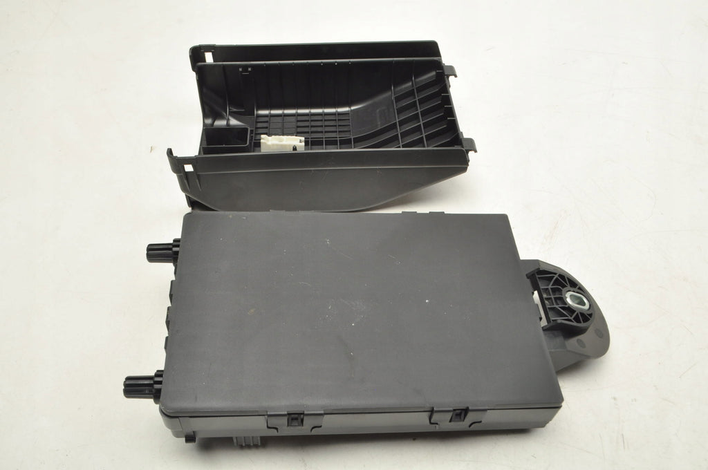 S90 V90 XC60 XC90 2.0 T4 T5 T6 T8 D3 D4 D5 FUSE BOX 31346672