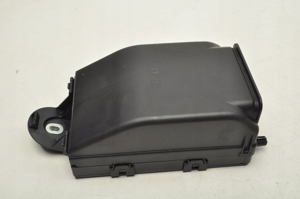 S90 V90 XC60 XC90 2.0 T4 T5 T6 T8 D3 D4 D5 FUSE BOX 31346672