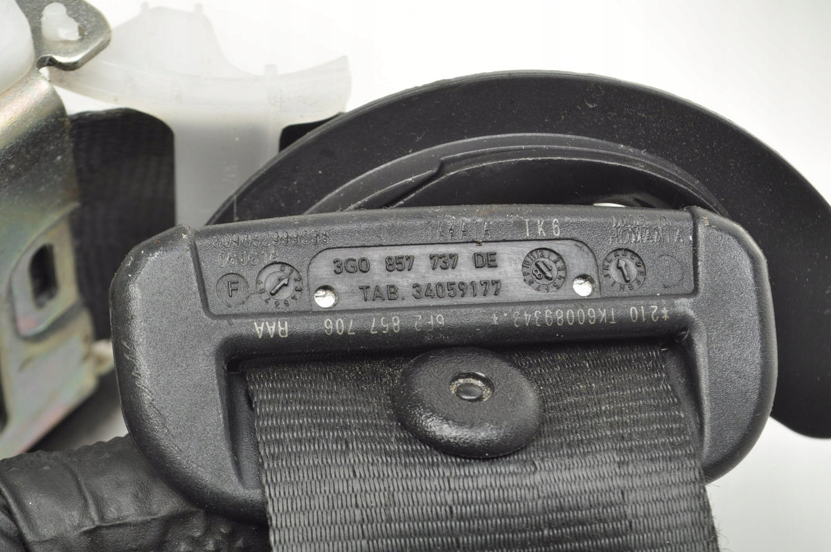 SEAT ARONA IBIZA V SEAT BELT RIGHT FRONT 6F2857706 3G0857737DE