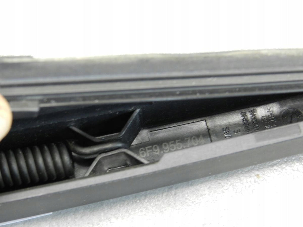 SEAT ARONA WIPER ARM REAR 6F9955704
