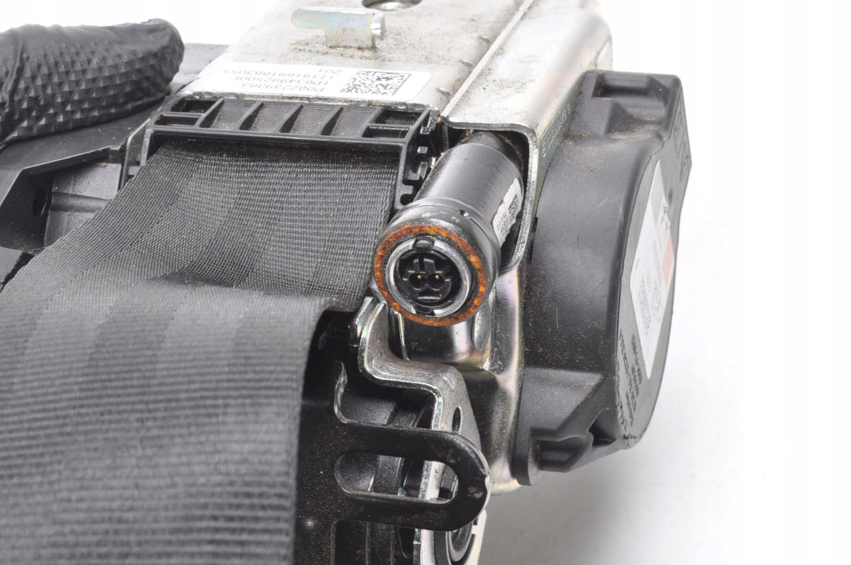 SEAT BELT LEFT FRONT VOLVO XC60 II 32239363