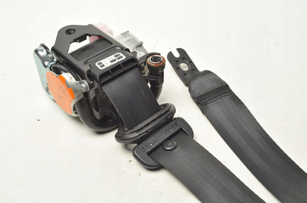 SEAT BELT RIGHT FRONT SKODA OCTAVIA III 5E0857702