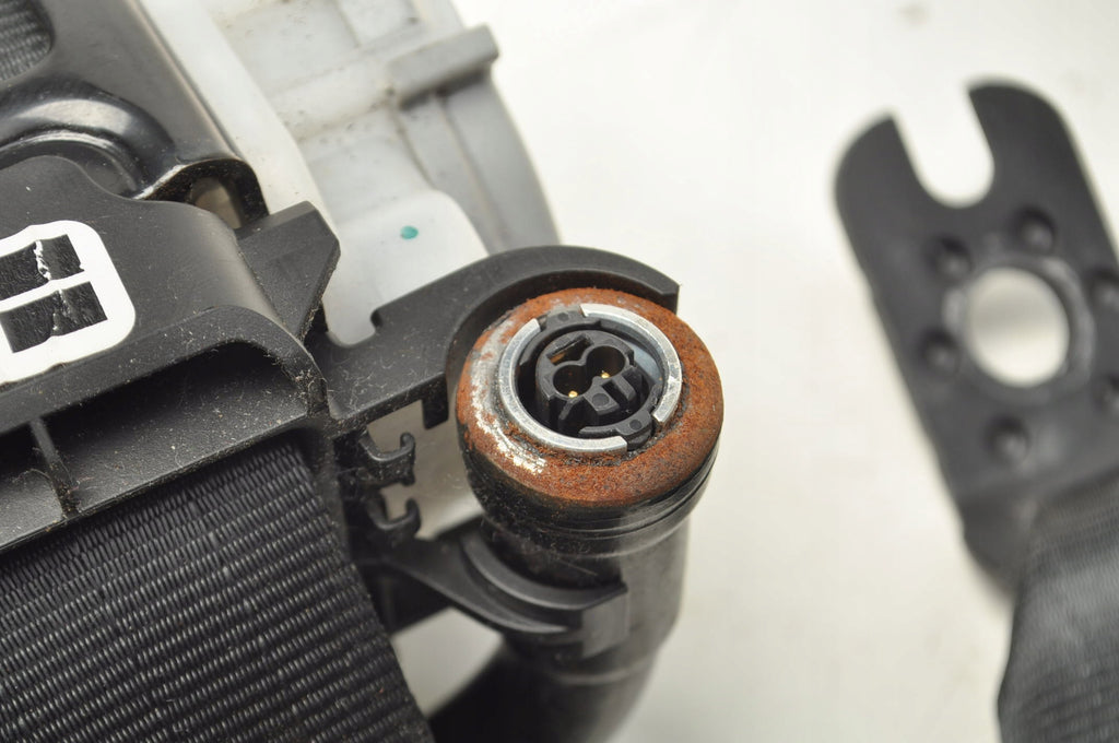SEAT BELT RIGHT FRONT SKODA OCTAVIA III 5E0857702