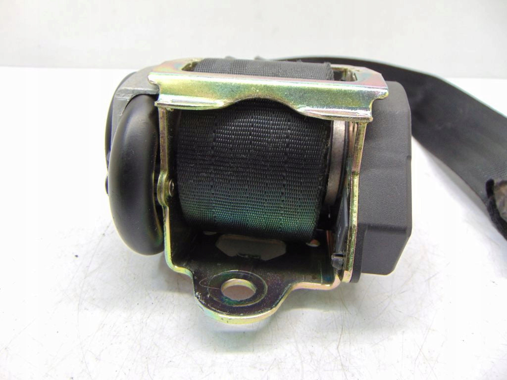 SEAT BELT RIGHT REAR 3-ROW VOLVO XC90 (2002-2006)