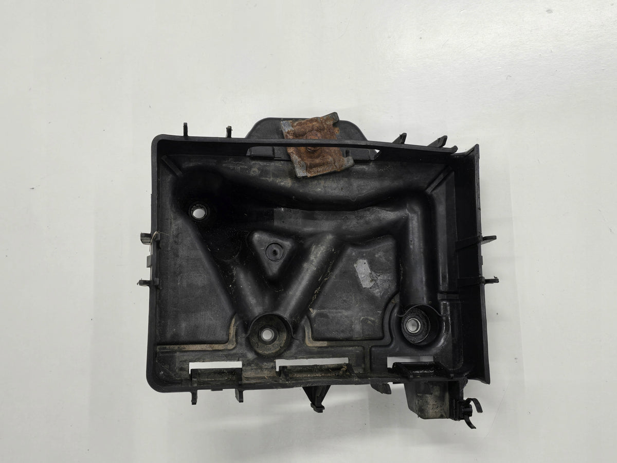 SEAT IBIZA IV 08R BATTERY BASE 5Z0915331B